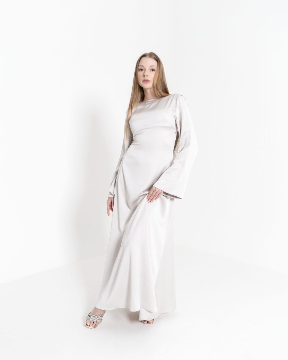 R103 - Image 3